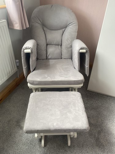 Reclining gliding nursing - reclining,